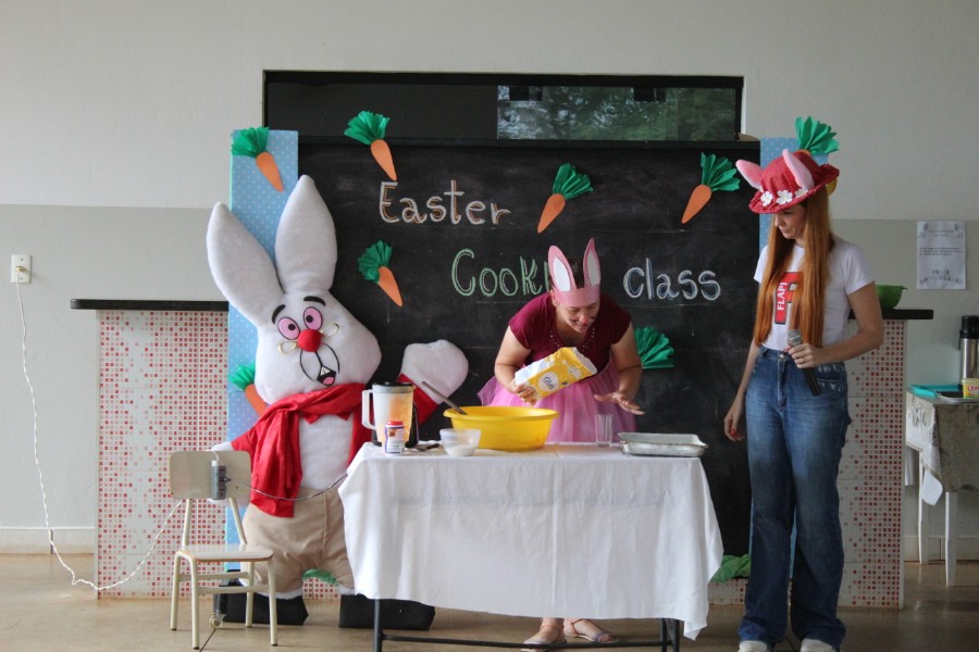 Programa Bilíngue da Caracol: "Easter Cooking Class".